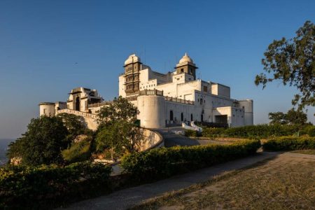 Jaipur,  Udaipur – 04 Nights 05 Days